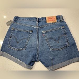 Levi’s Straight Leg